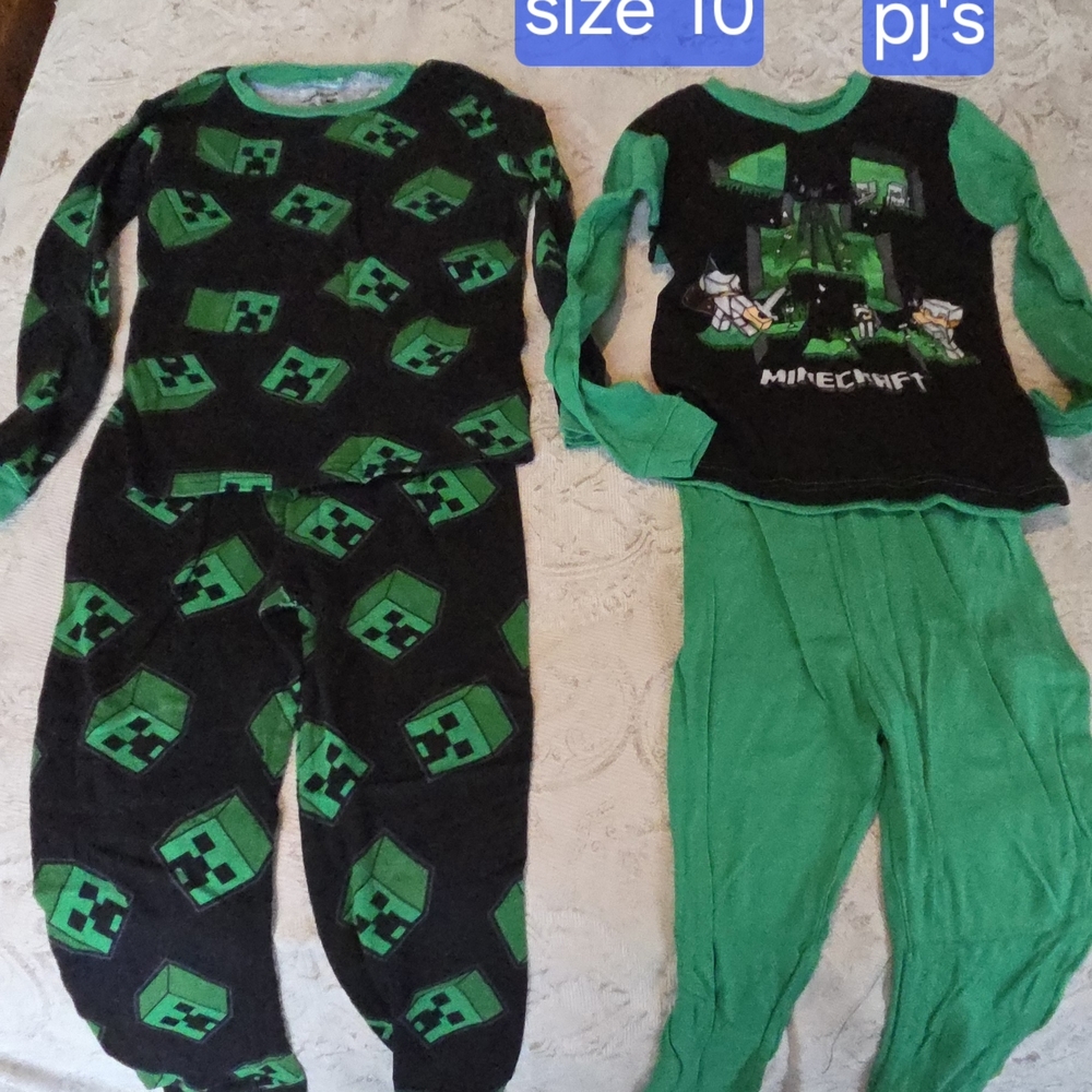 Green and Black Minecraft Pajama Set-2 Sets